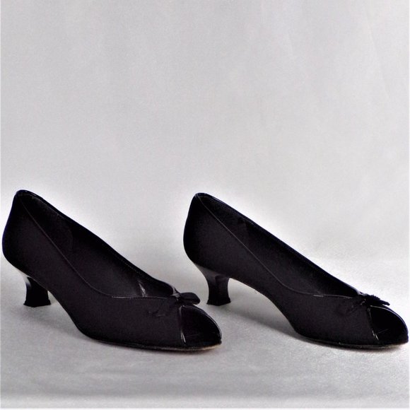 STUART WEITZMAN size 8M black low-heel open-toe pumps fabric uppers - Picture 5 of 16